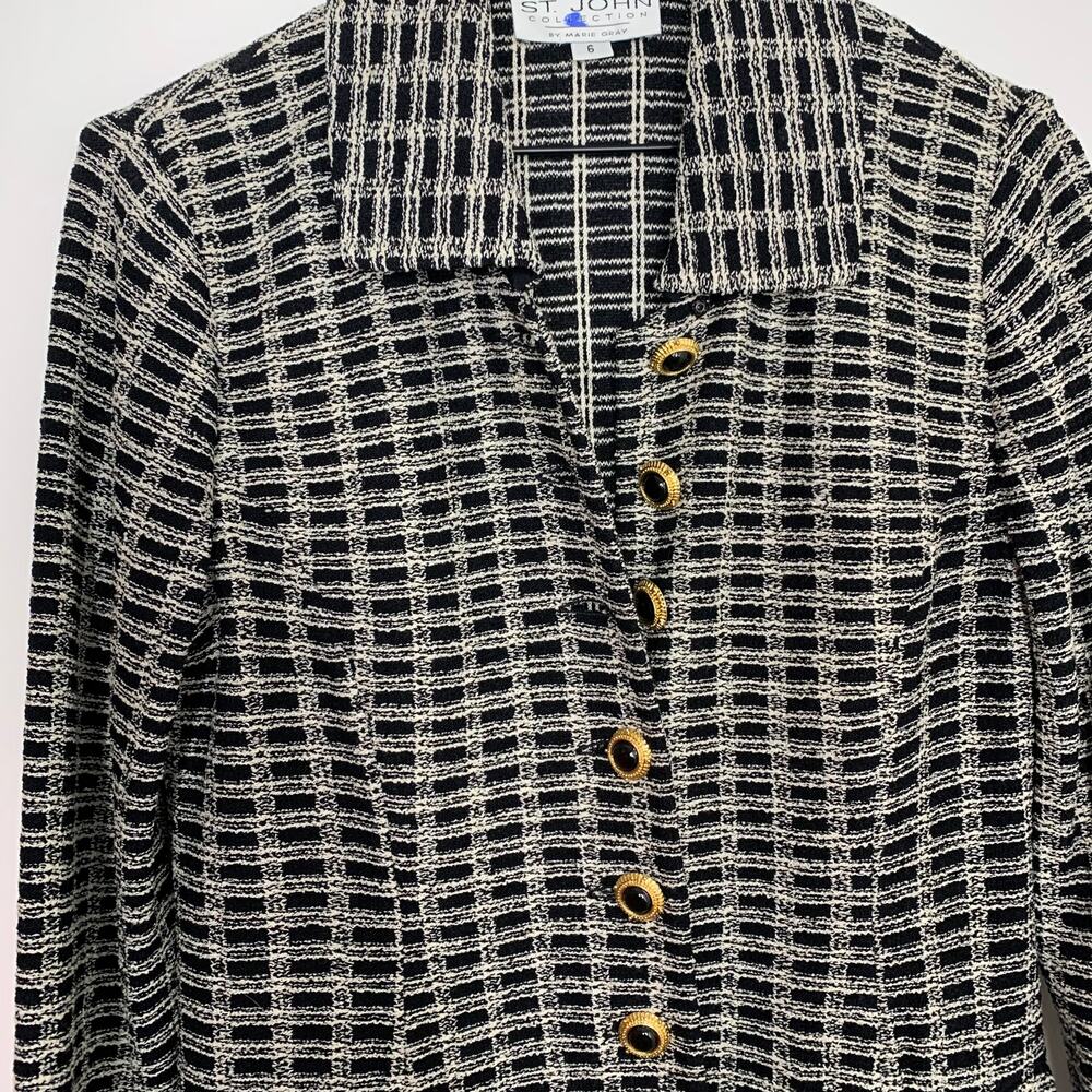 St. John Black & Ivory Textured Knit Blazer Gold Buttons Womens Size 6 - Picture 8 of 13